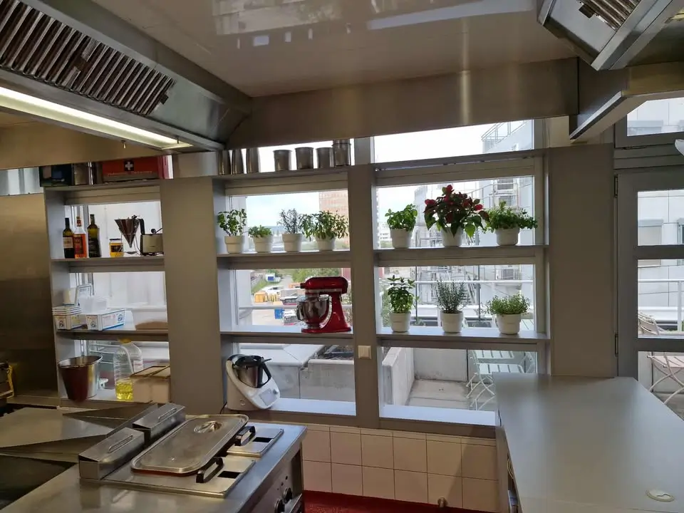 Reštaurácie, bary a hotely